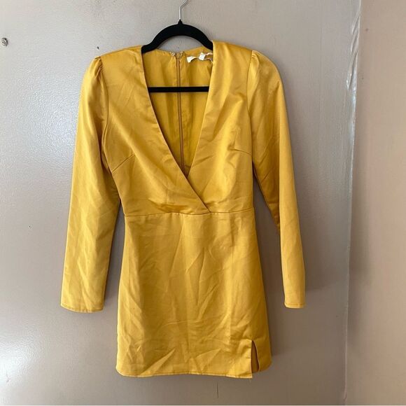 NWT More To Come Jewel Deep V Dress Marigold yellow mini Revolve XS - Picture 5 of 7